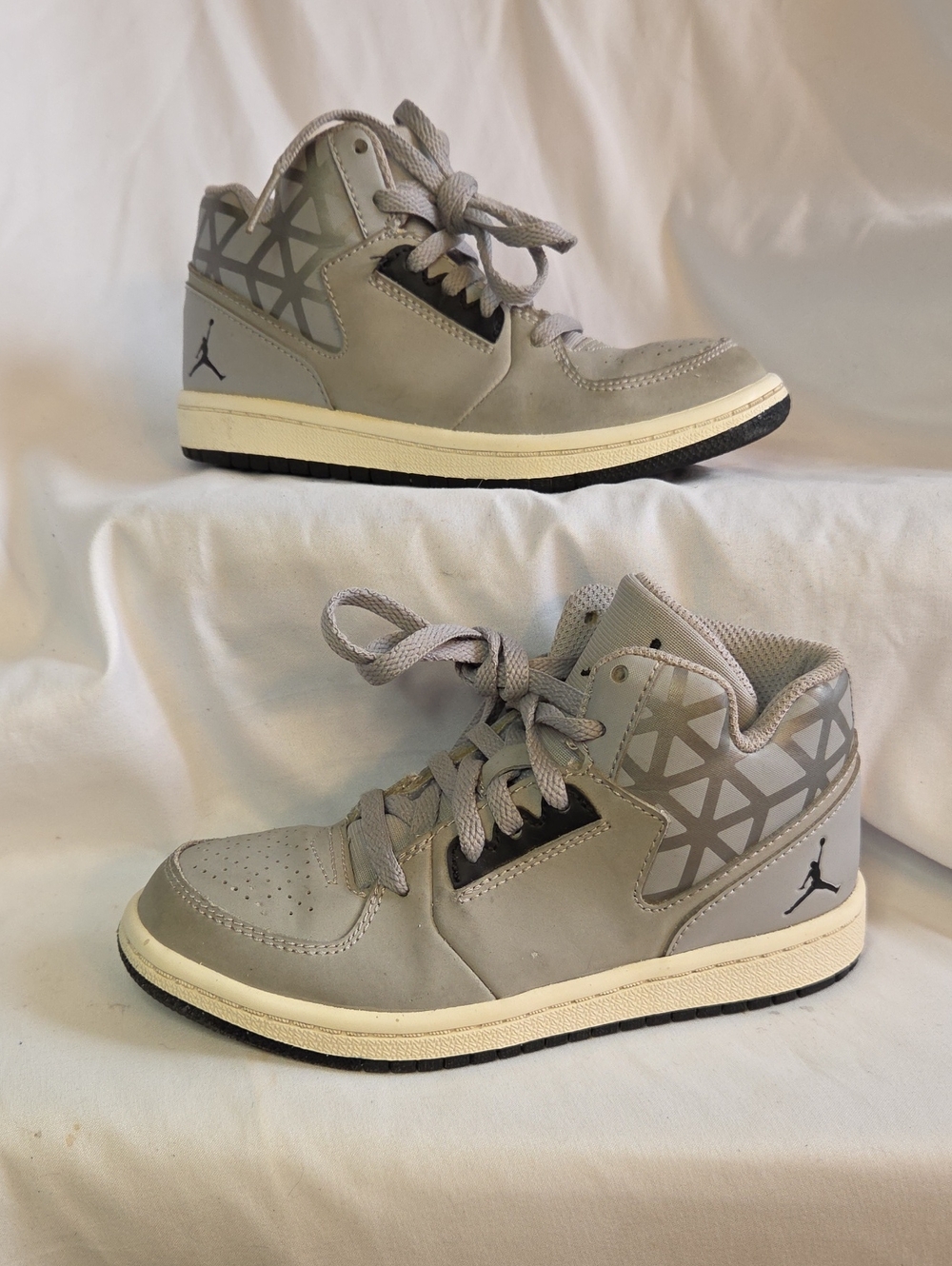 Nike Air Jordan 1 Flight 3 Toddler/Youth Size 12C - Wolf Grey